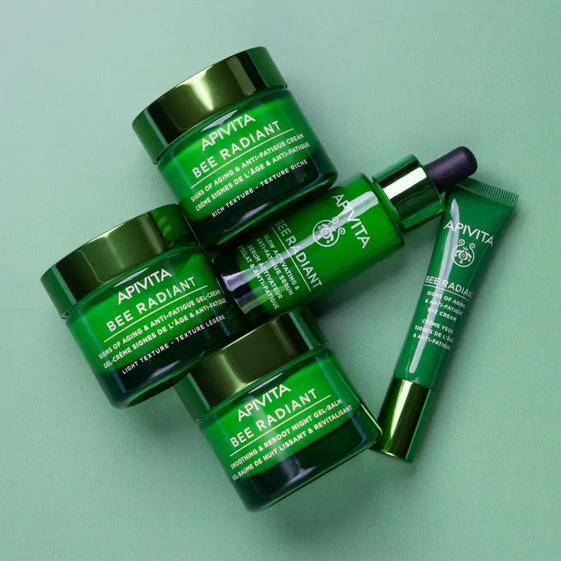 APIVITA Bee Radiant Crema antietà e anti-fatica con Peonia Bianca e Propoli Brevettata
