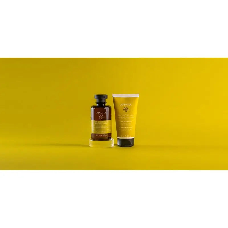 APIVITA Shampoo delicato quotidiano con camomilla e miele 250 ml
