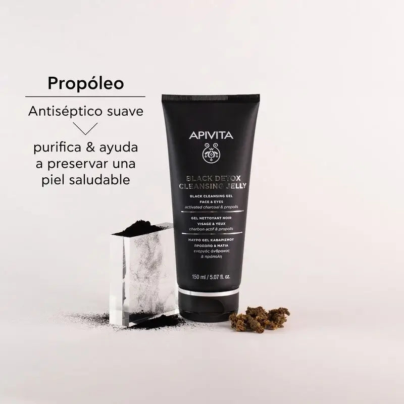 APIVITA Black Detox Cleanser con carbone attivo e propoli 150 ml