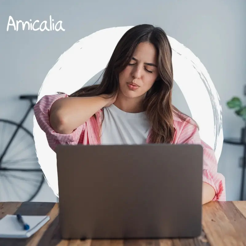 Arnicalia Roll-On Lenitivo con Effetto Rinfrescante, 45 g
