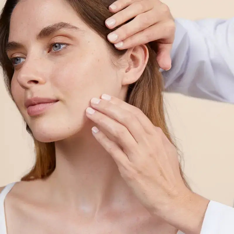 Avène Stick solare SPF 50+ Zone sensibili 8 gr