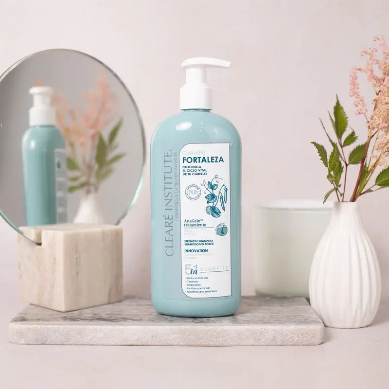 Clearé Institute Shampoo anti-caduta 400 Ml.