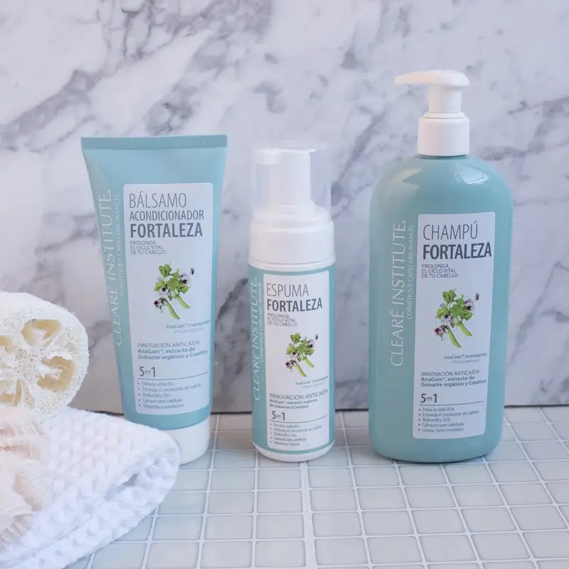 Clearé Institute Schiuma Anticaduta 150 Ml.