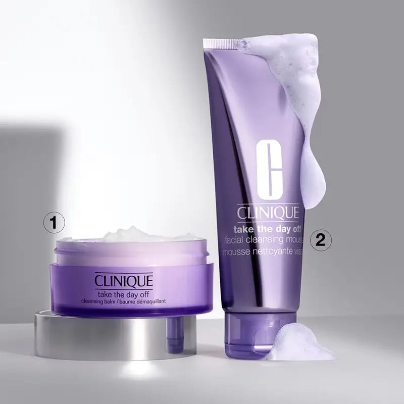 CliniqueT ake The Day Off Mousse detergente per il viso, 125 ml