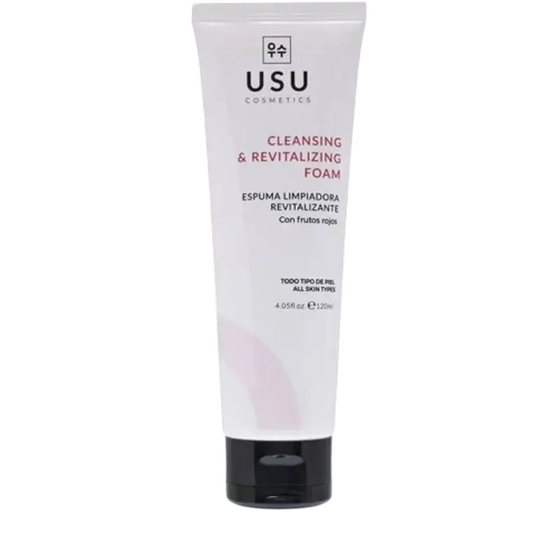 Schiuma detergente rivitalizzante ai frutti rossi