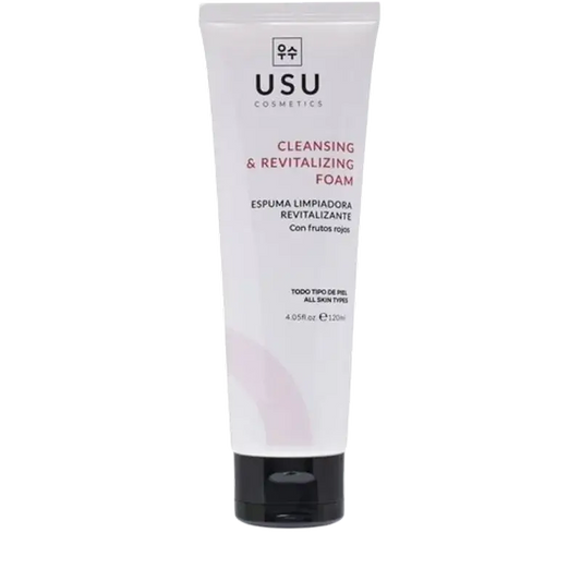 Schiuma detergente rivitalizzante ai frutti rossi