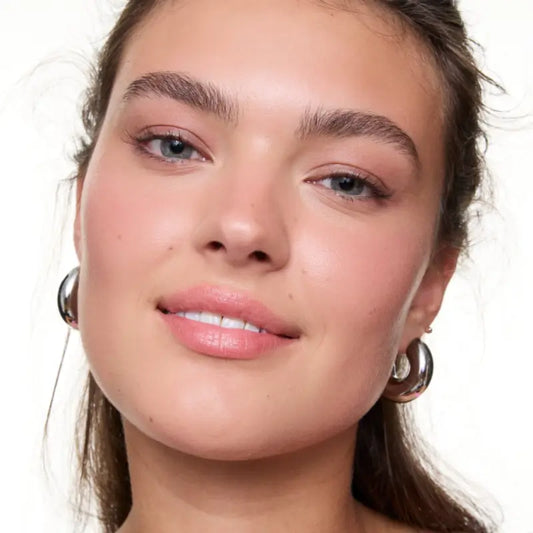 Essence Balsamo per le labbra Hydra Kiss 01, 2,8 g