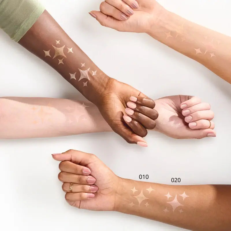 Essence Baby Got Glow Stick Illuminatore 10 , 5,5 gr