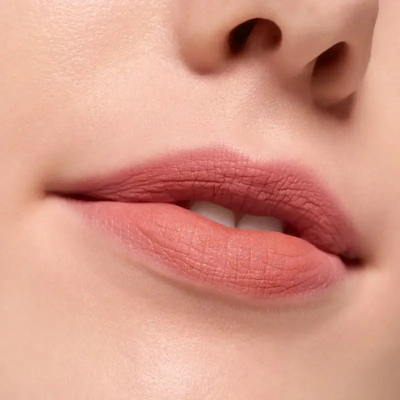 Essence Rossetto opaco cremoso Blur Soufflé 02, 3,6 ml