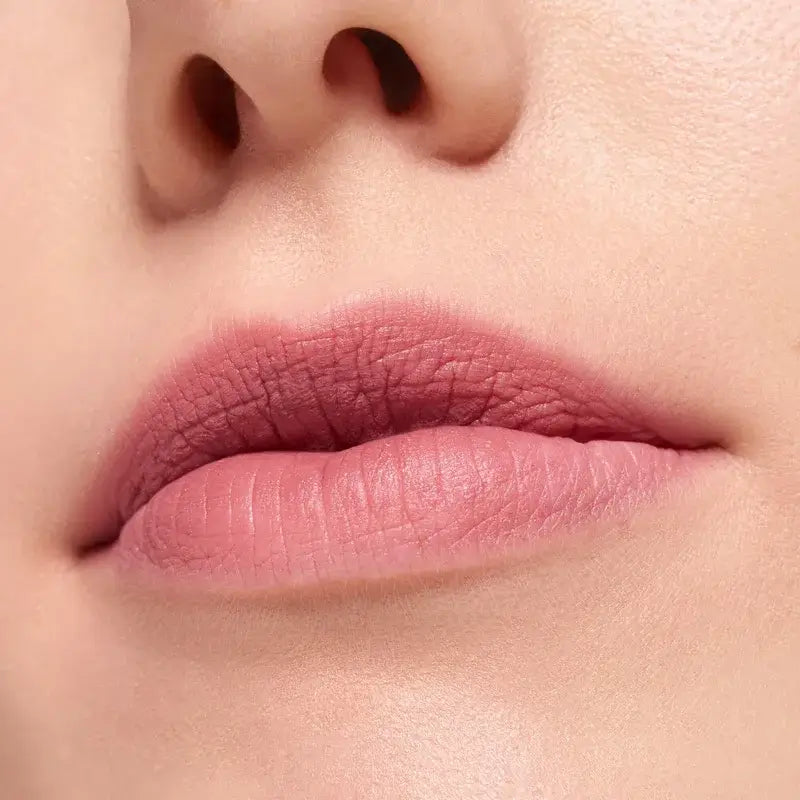 Essence Rossetto opaco cremoso Blur Soufflé 06, 3,6 ml