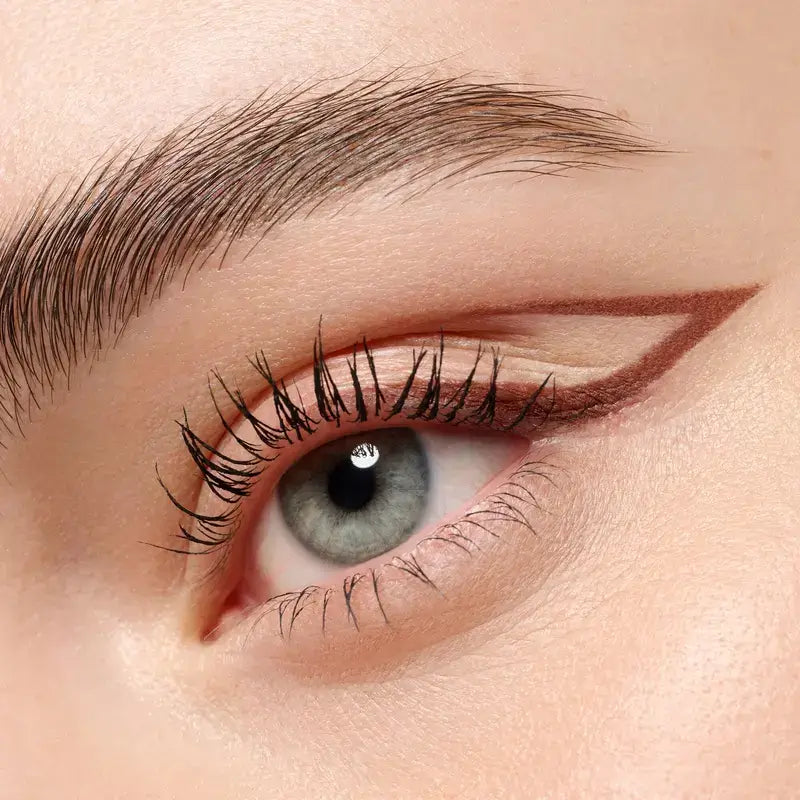Essence Matita occhi a lunga durata 40, 0,28 g