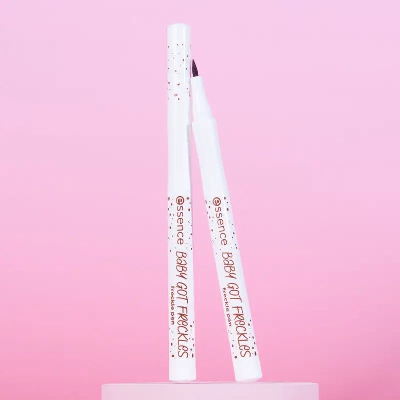 Essence Matita per lentiggini Baby Got Freckles 10, 1 ml
