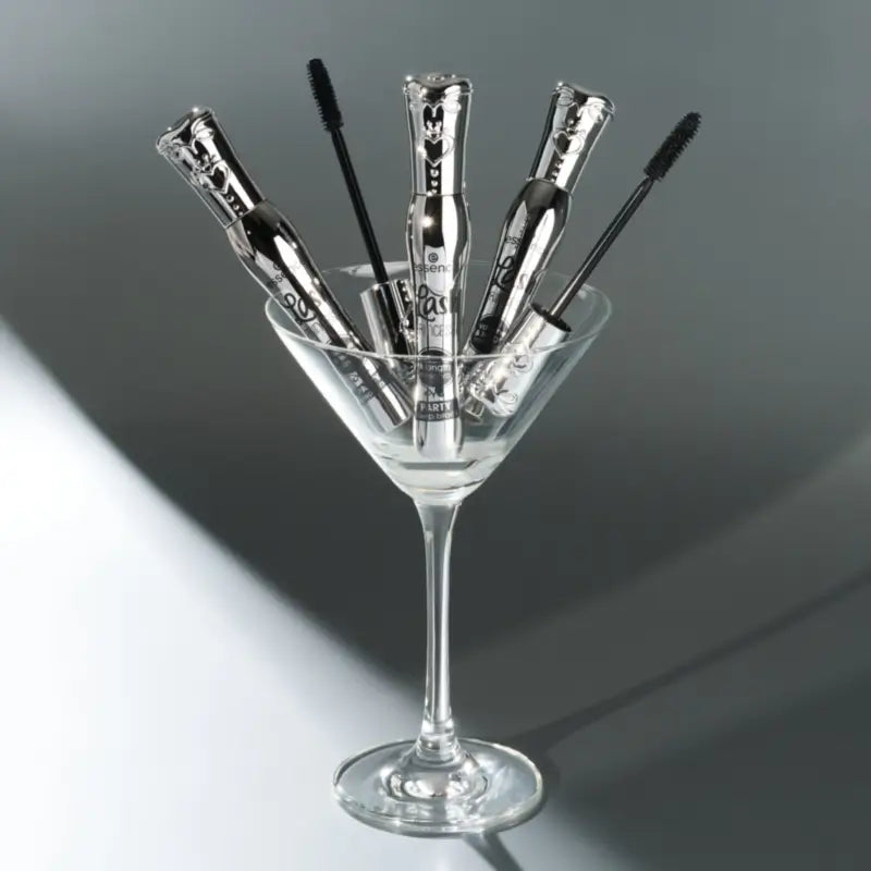 Essence Mascara per ciglia Nero Intenso Lash Princess Volume & Length Party, 10 ml