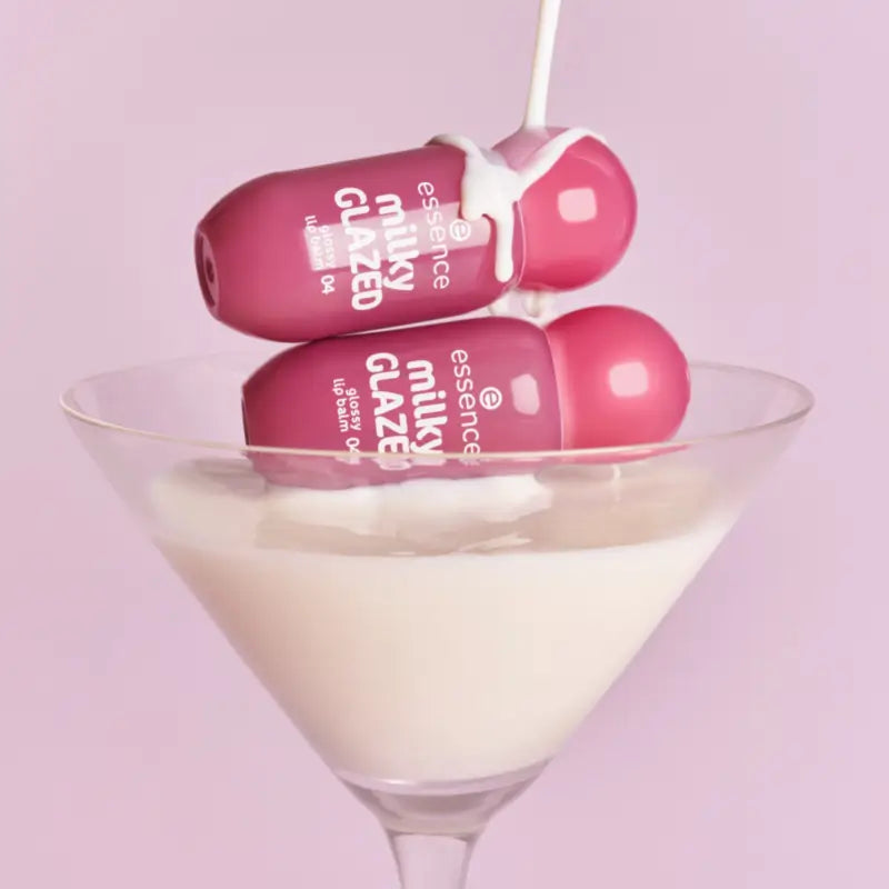 Essence Balsamo per le labbra Glossy Milky Glazed 04, 4 ml
