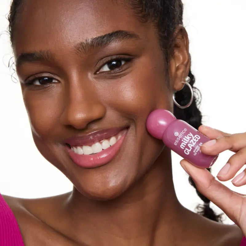 Essence Balsamo per le labbra Glossy Milky Glazed 04, 4 ml