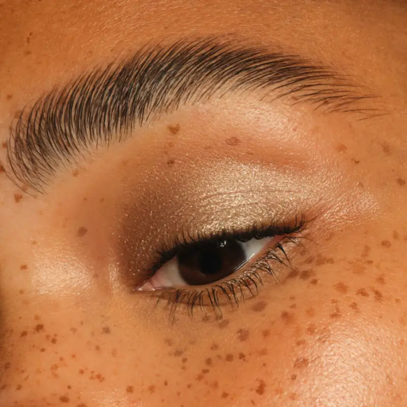 Essence Ombretto in stick Blur Nude 06, 1,2 g