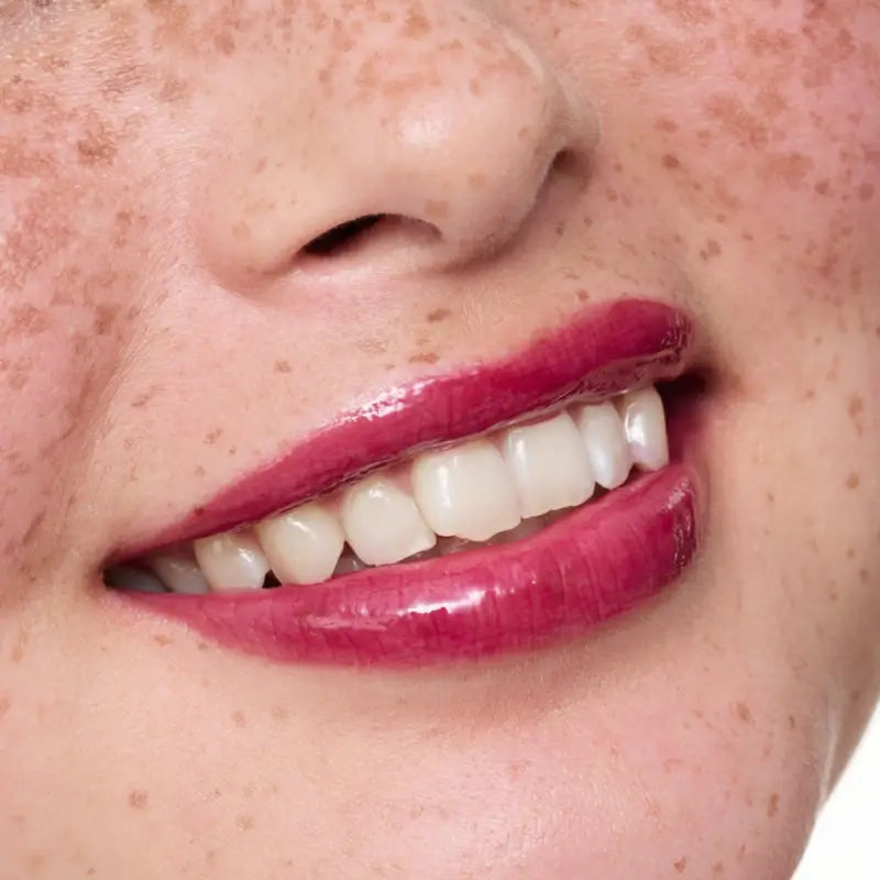 Essence Trattamento per le labbra The Super Peptide 08, 10 ml
