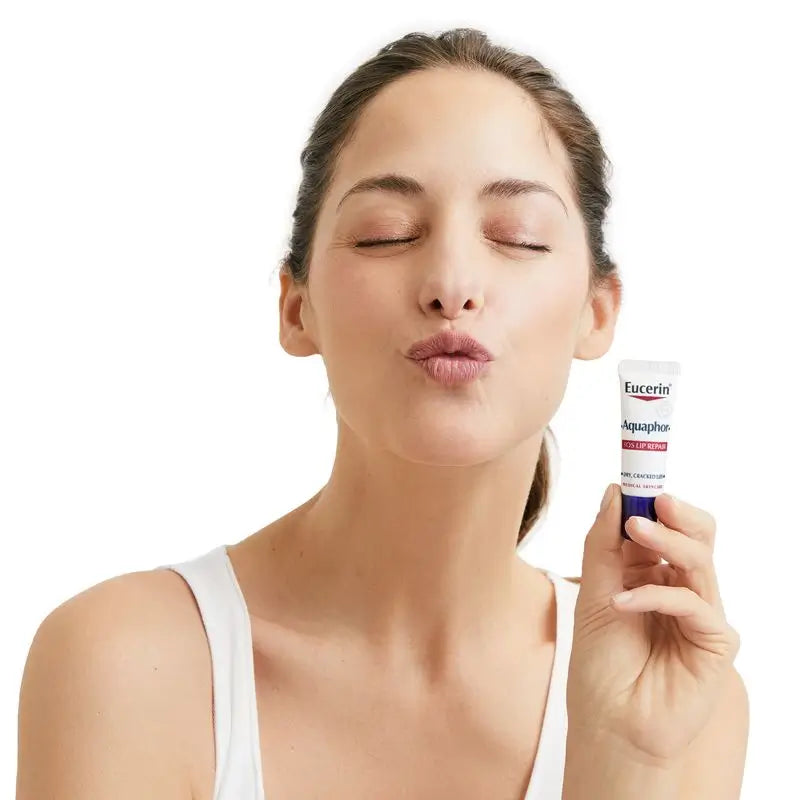 Eucerin Aquaphor Sos Trattamento rigenerante per le labbra, 10 ml
