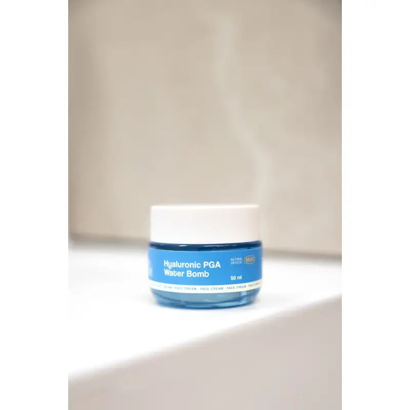 Freshly Cosmetics Bomba d'acqua ialuronica per il viso, 50 ml