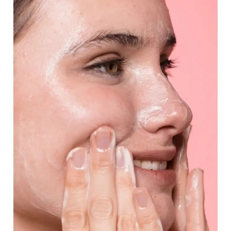 Freshly Rose Quartz Facial Cleanser, formato da viaggio 50ml