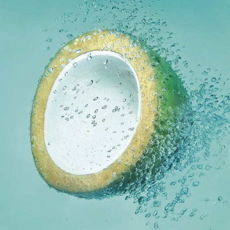 Garnier Fructis Shampoo all'acqua di cocco pura e fresca per radici normali e grasse e punte secche 300 Ml