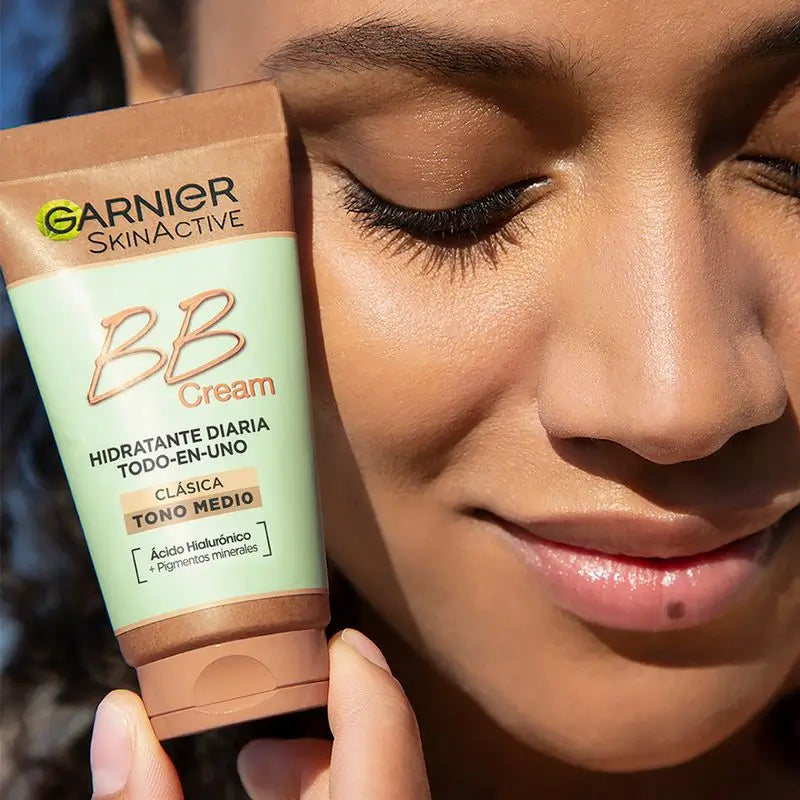 Garnier Skinactive Bb Cream Classic Tono Medio. Idratante Tutto In Uno Con Colore Spf15, 50Ml