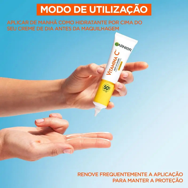 Garnier Vitamina C Invisible Anti-Uv Fluido quotidiano anti-macchie Fps50+, 40 Ml