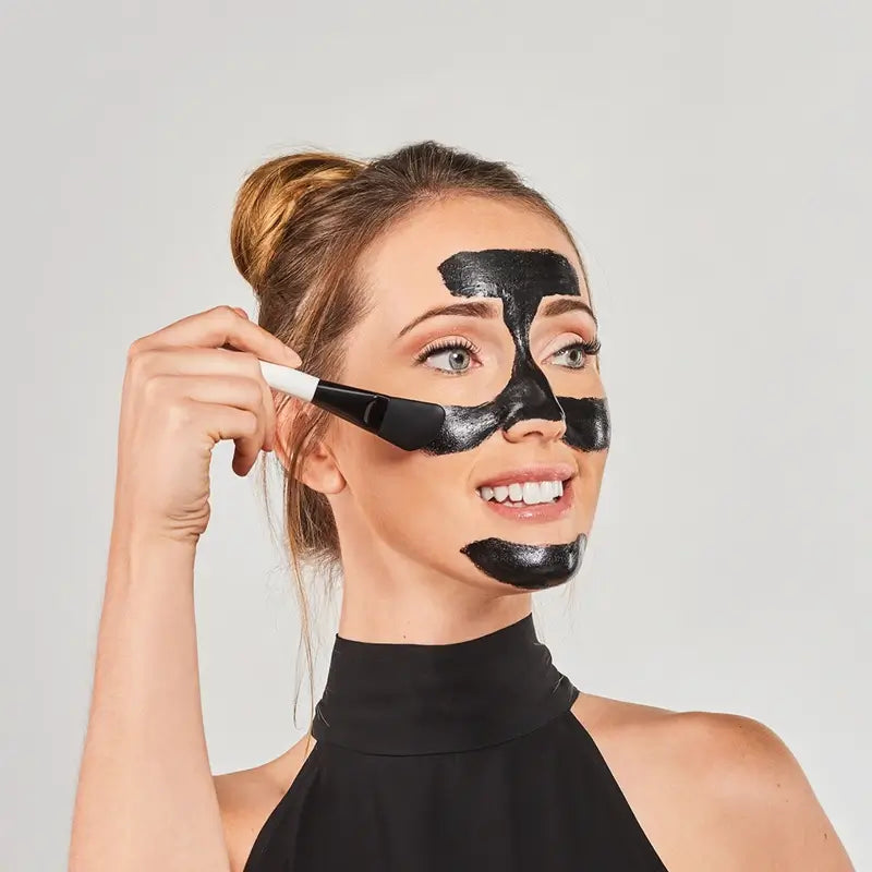 Iroha Nature Peel Off Maschera al carbone per la pulizia profonda, 3 pezzi, 1 grammo