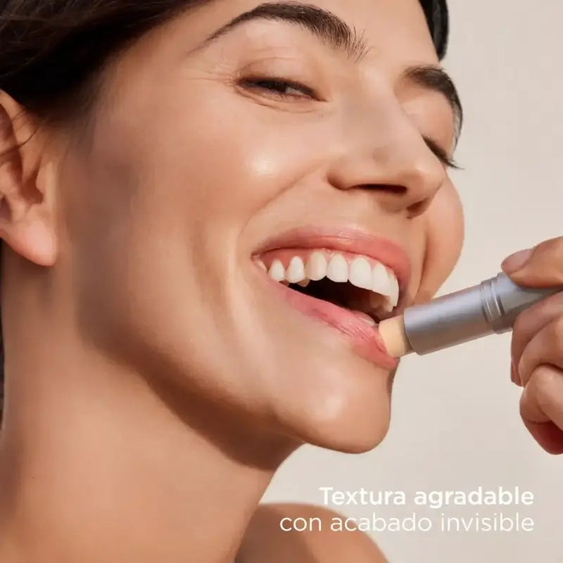 Isdin Protettore Labbra Spf50+ 4 Gr