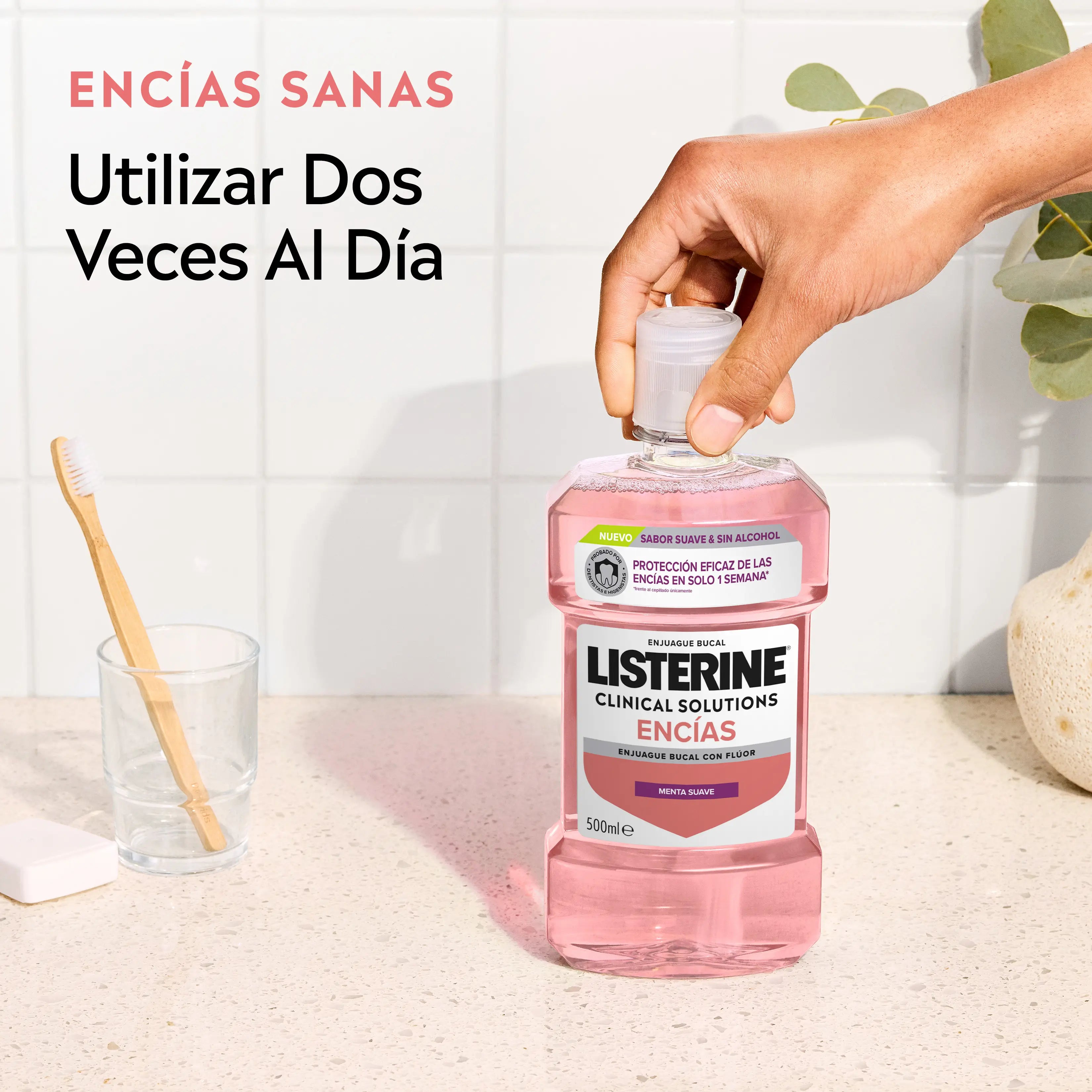 Listerine Clinical Solutions Gomme al gusto delicato, 500 ml