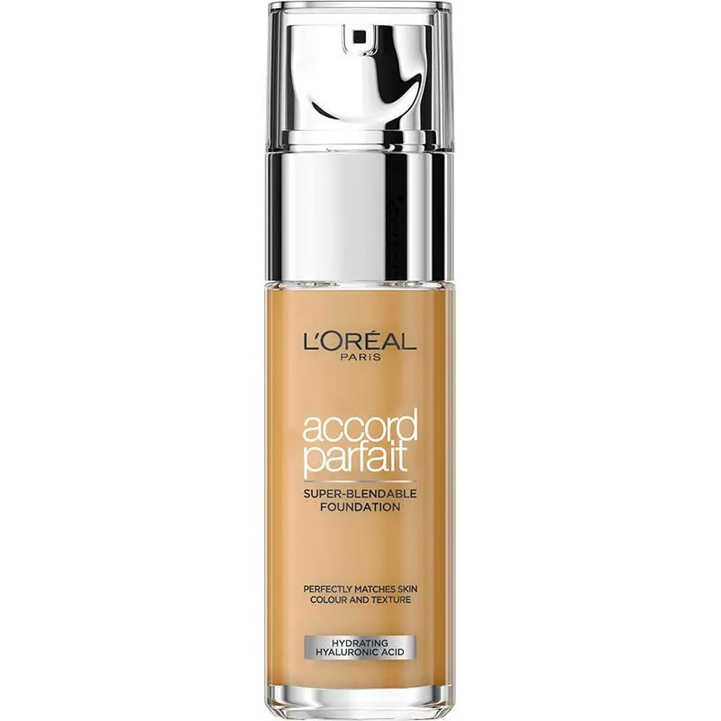 L'Oréal Paris Accord Parfait Fondotinta all'acido ialuronico 4.D/W