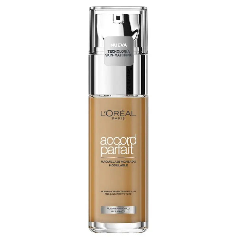 L'Oréal Paris Accord Parfait Fondotinta all'acido ialuronico 8.
