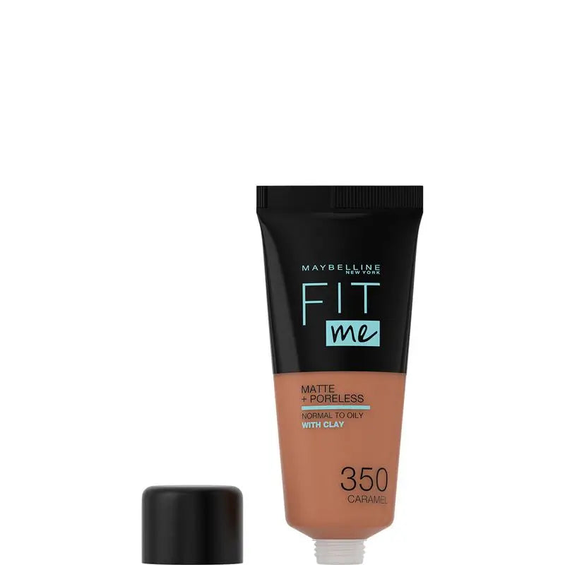 Maybelline New York Fit Me Matte & Refine Makeup Foundation Shade 350 Caramel Si adatta al tono e alla consistenza della pelle scura - 30Ml