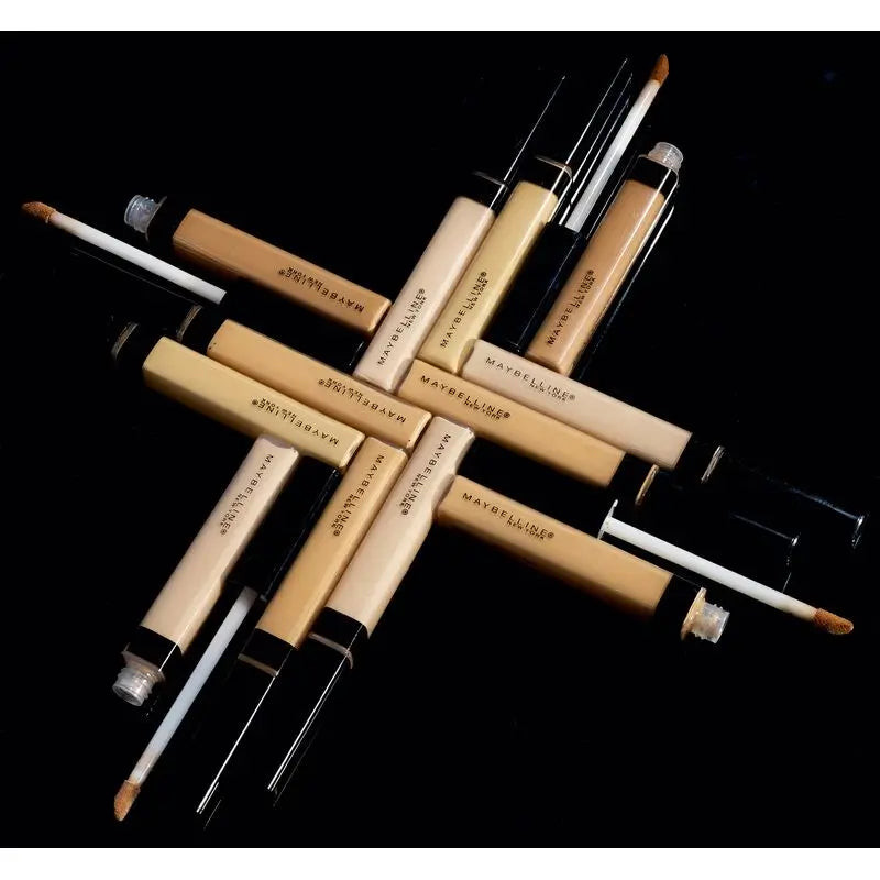 Maybelline New York Fit Me Occhiaie e Imperfezioni Concealer tonalità 10 Luce Finitura Naturale Pelle Chiara, 6,8ML