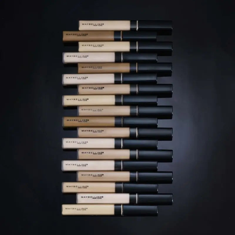 Maybelline New York Fit Me Occhiaie e Imperfezioni Concealer tonalità 10 Luce Finitura Naturale Pelle Chiara, 6,8ML