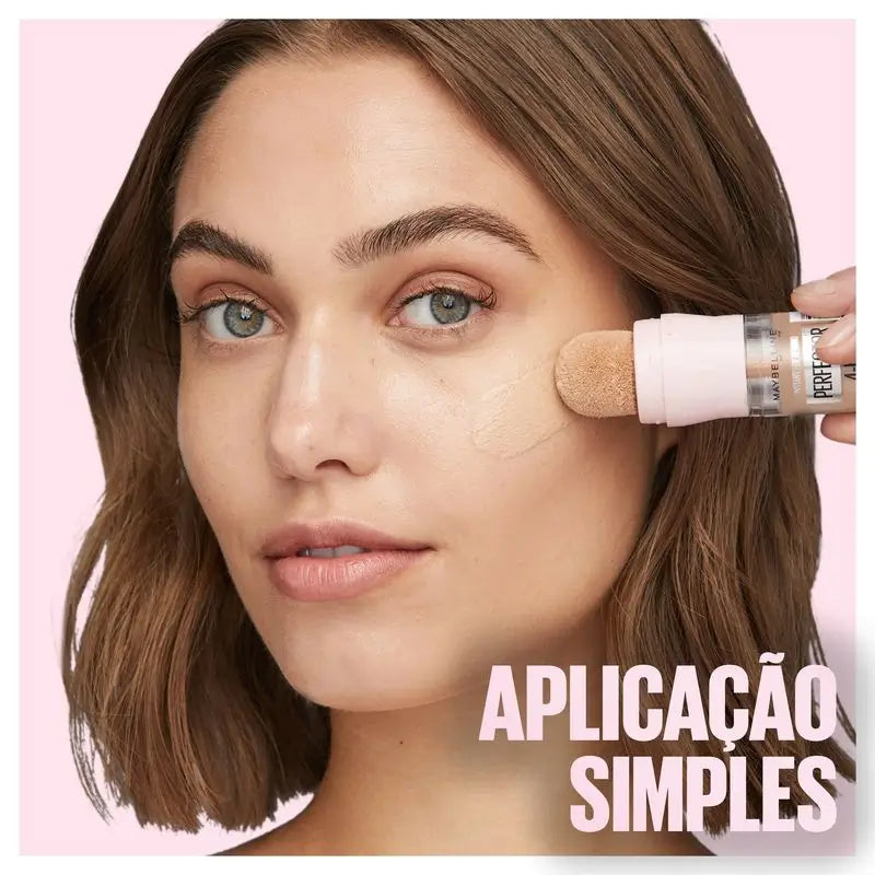 Maybelline New York Instant Perfector Glow 4-In-1, Il bagliore che si indossa come si vuole, tonalità 03 Medio Profondo