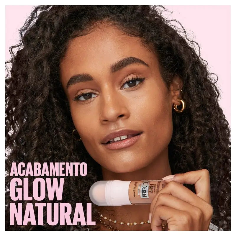 Maybelline New York Instant Perfector Glow 4-In-1, Il bagliore che si indossa come si vuole, tonalità 0.5 Fair Light Cool