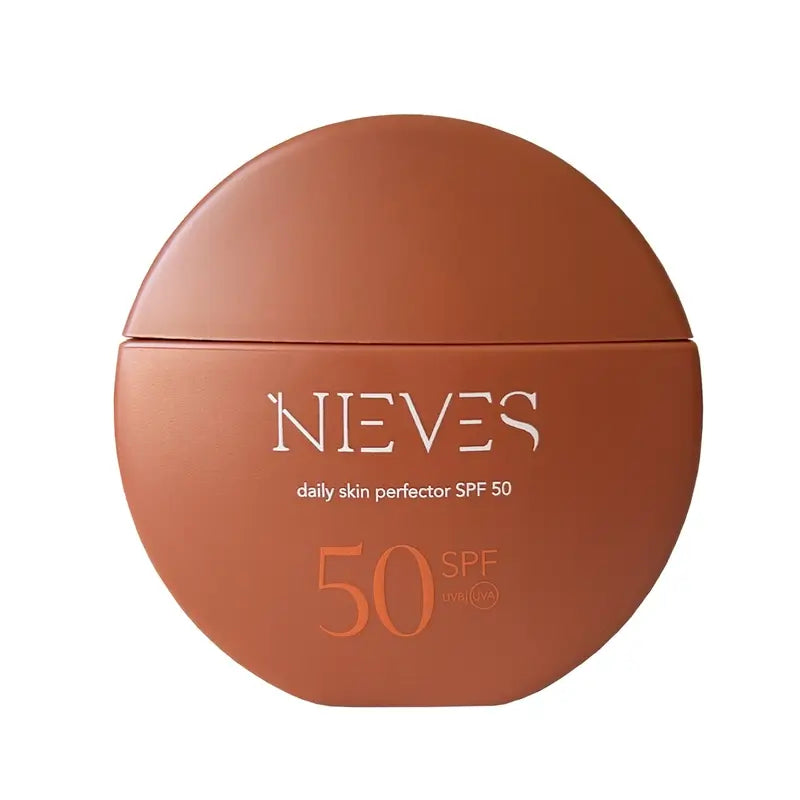 Nieves By Nieves Álvarez Perfezionatore Quotidiano SPF50, 50 ml