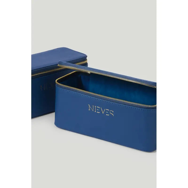 Confezione Nieves By Nieves Álvarez Siero rassodante Power Firm Peptide, 30 Ml + Crema viso rassodante Lift Cream, 50 Ml + Borsa da toilette