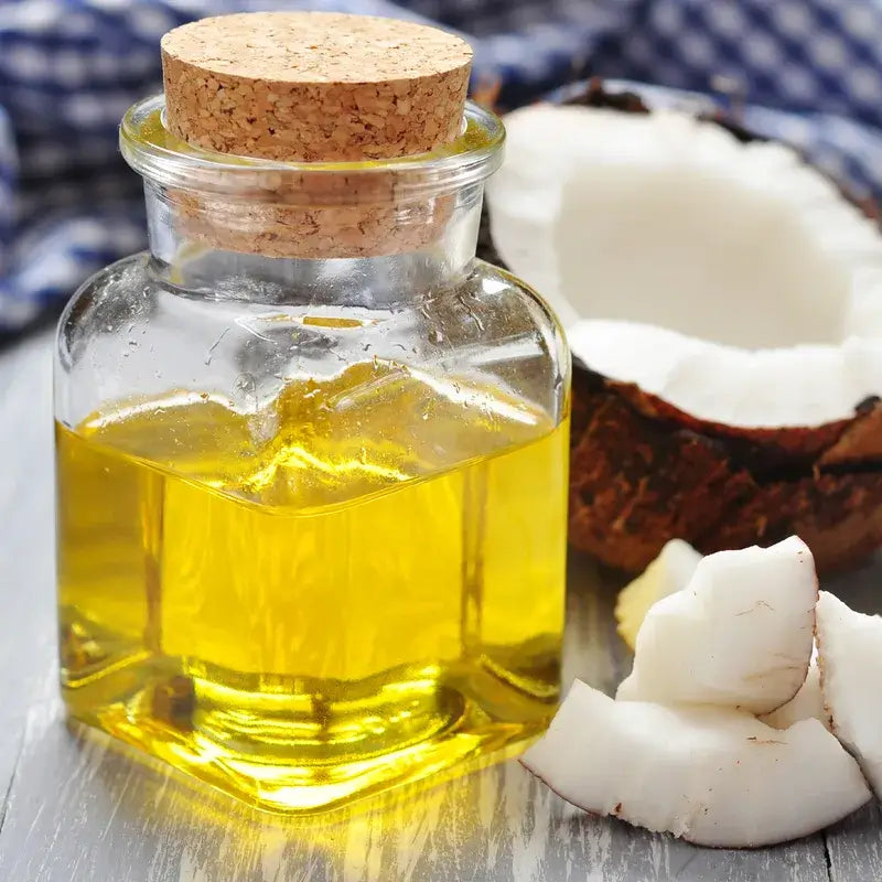 OGX Coconut Miracle Oil Shampoo, ripara e ravviva i capelli danneggiati, 385 ml