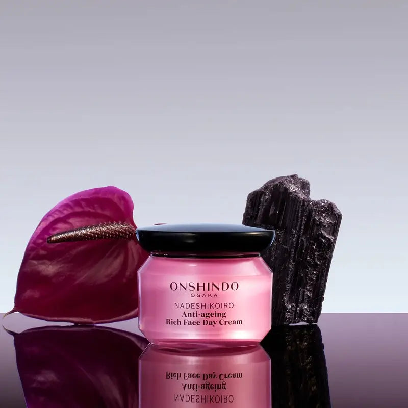 Onshindo Osaka Nadeshikoiro Crema giorno anti-età per pelli secche, 50 ml