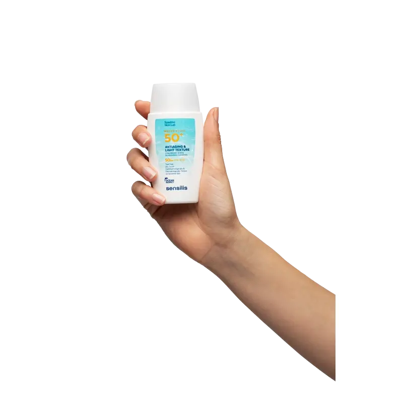 Sensilis Water Fluid SPF 50+ Ultrafluid Anti-Aging con Acido Ialuronico e Schisandra Chinensis, 40 ml