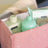Suavinex Baby Gift Latte per bambini 300 Ml + Ricordi di colonia per bambini 100 Ml + Salviette + Teether, rosa