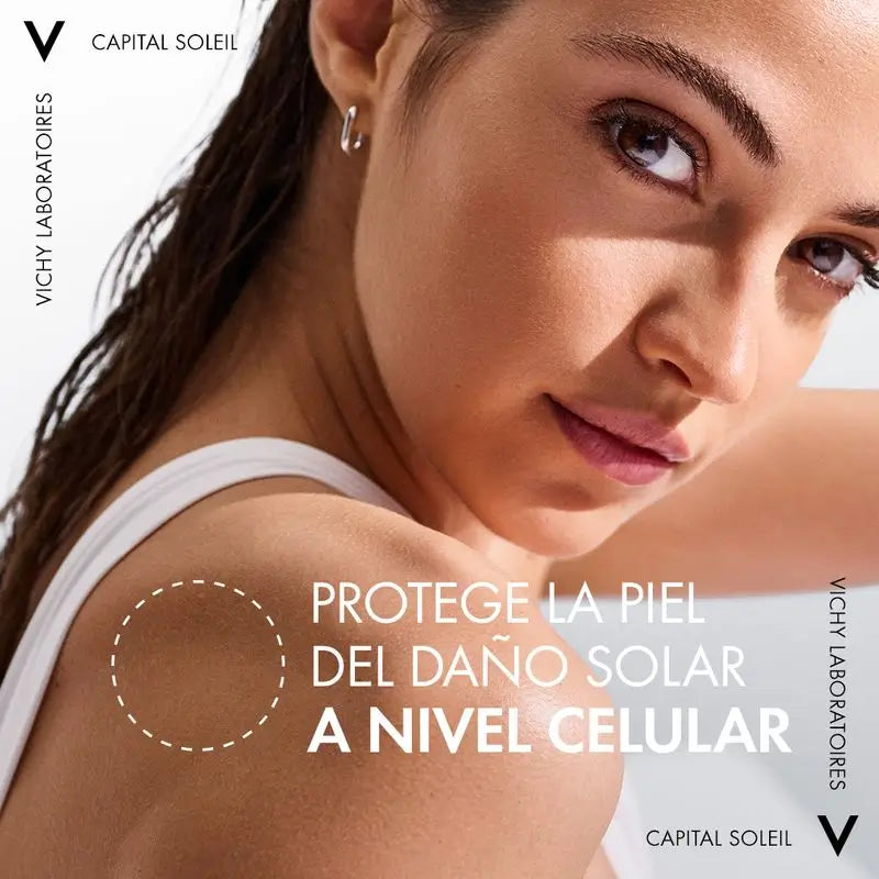 Vichy Capital Soleil Crema solare protettiva idratante SPF 50, 200 ml